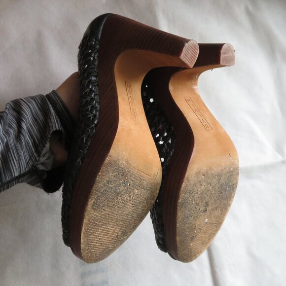 STEVE By Steve Madden Black Woven Leather Platform Peep Toe Votive Pumps - Picture 7 of 16